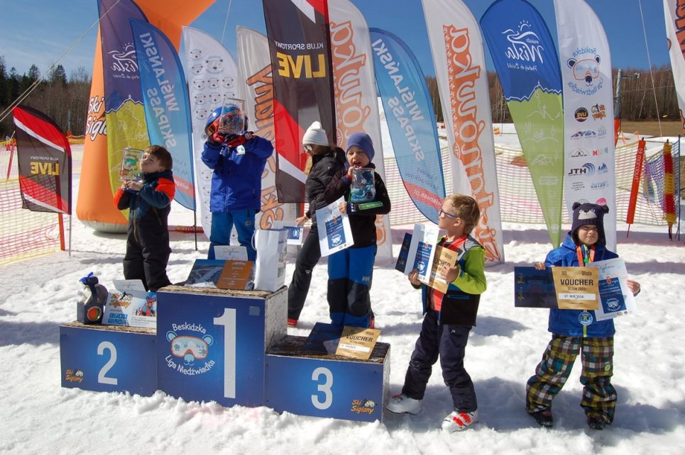 Zwycięzcy jednaj z kategorii